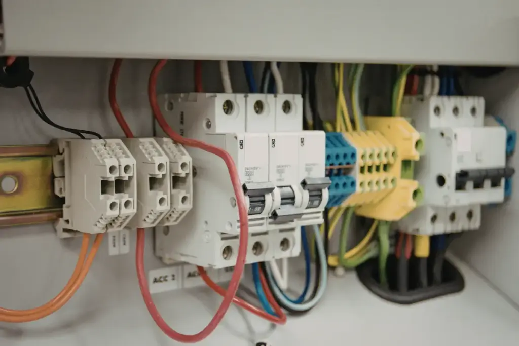 Choose Cable, Breaker and Cooker Switch